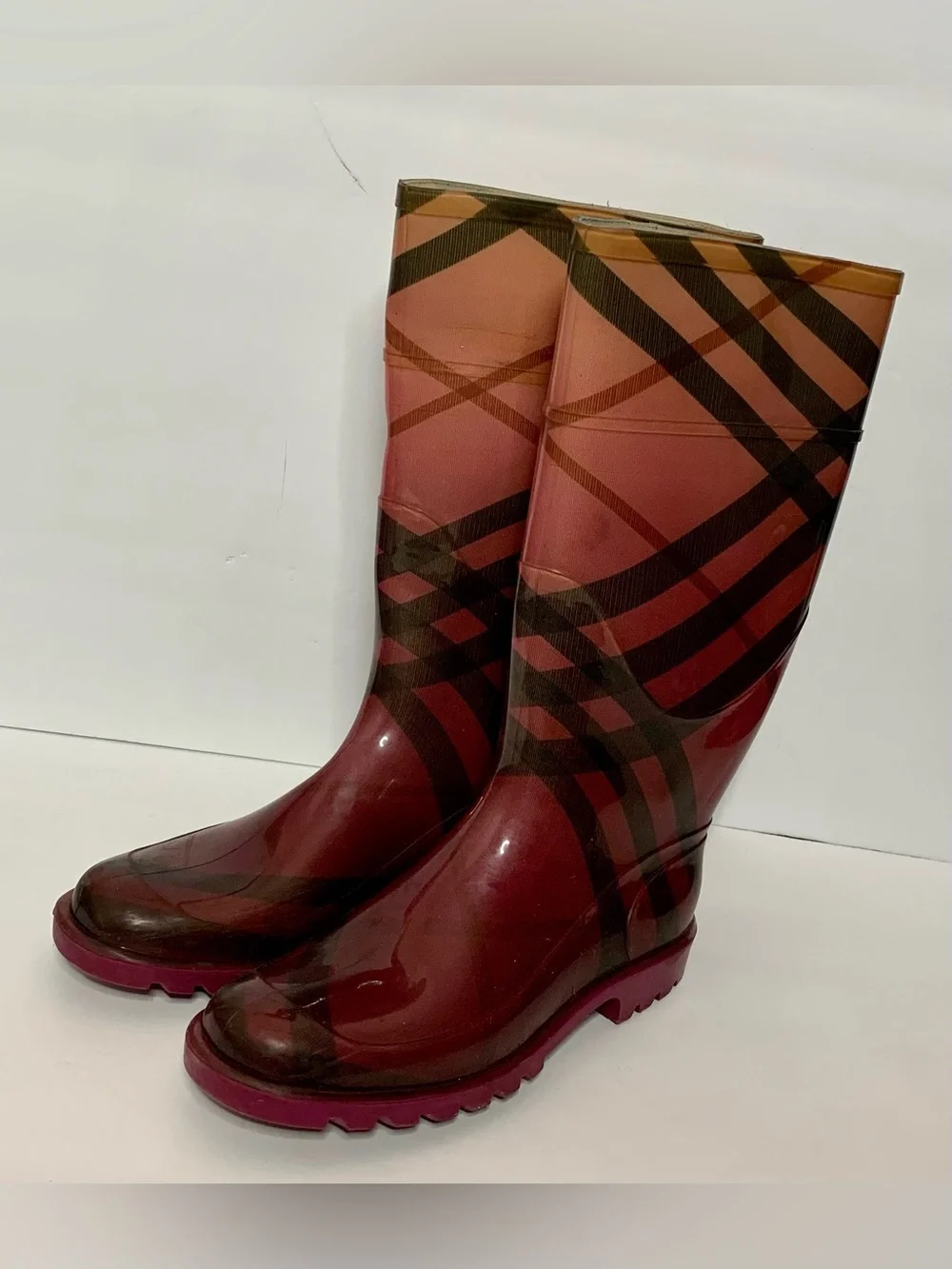 N/A stylish burgundy